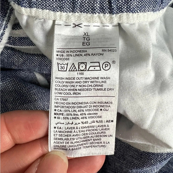 Old Navy • Linen Wide Leg Blue Stripe Pants - Picture 5 of 6